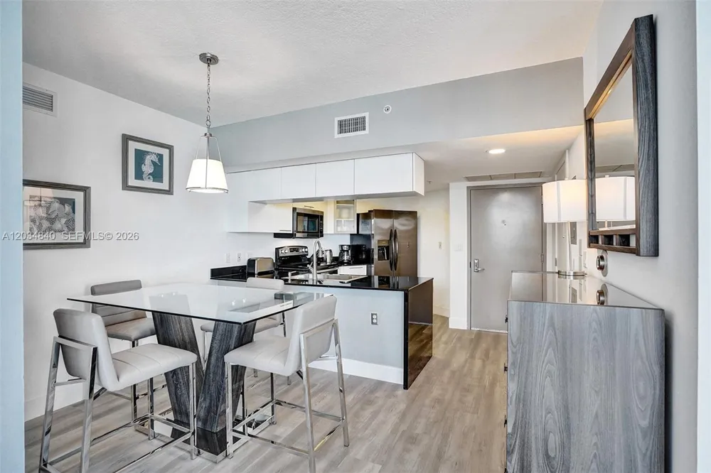 1750 Bayshore Dr #3802 Miami, FL 33132