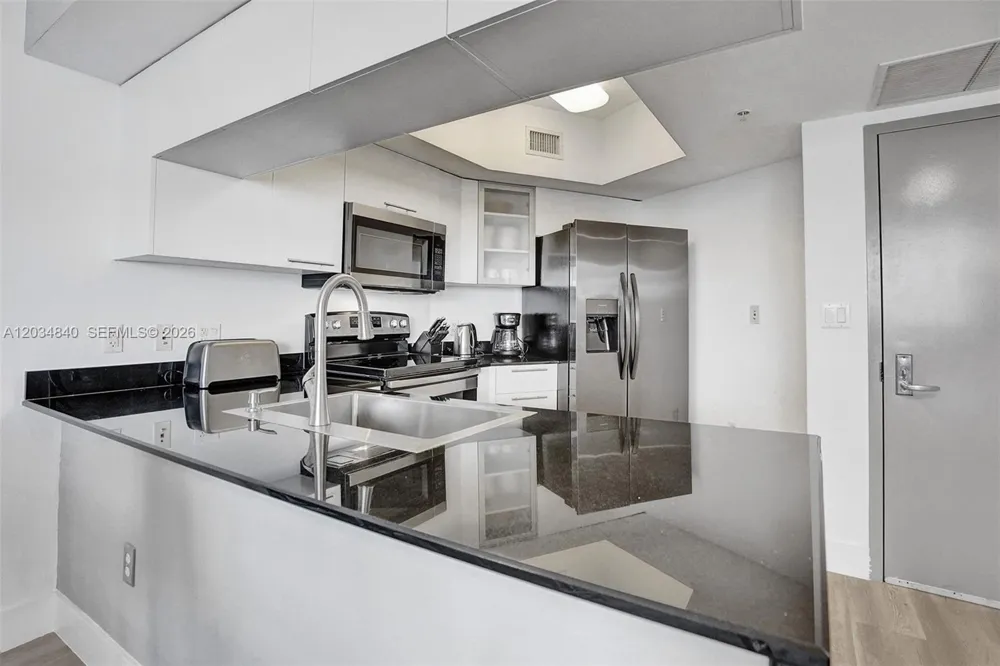 1750 Bayshore Dr #3802 Miami, FL 33132