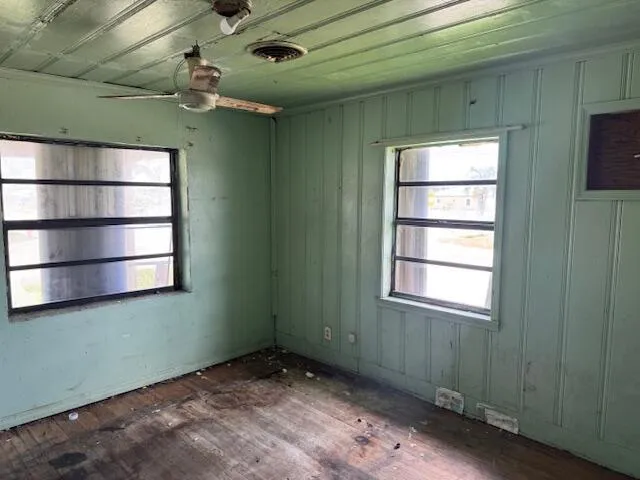 190 SW 6th Avenue South Bay, FL 33493