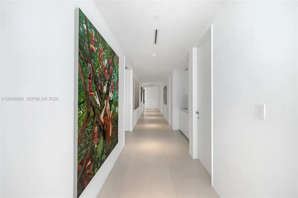 1000 Biscayne Blvd #3701 Miami, FL 33132