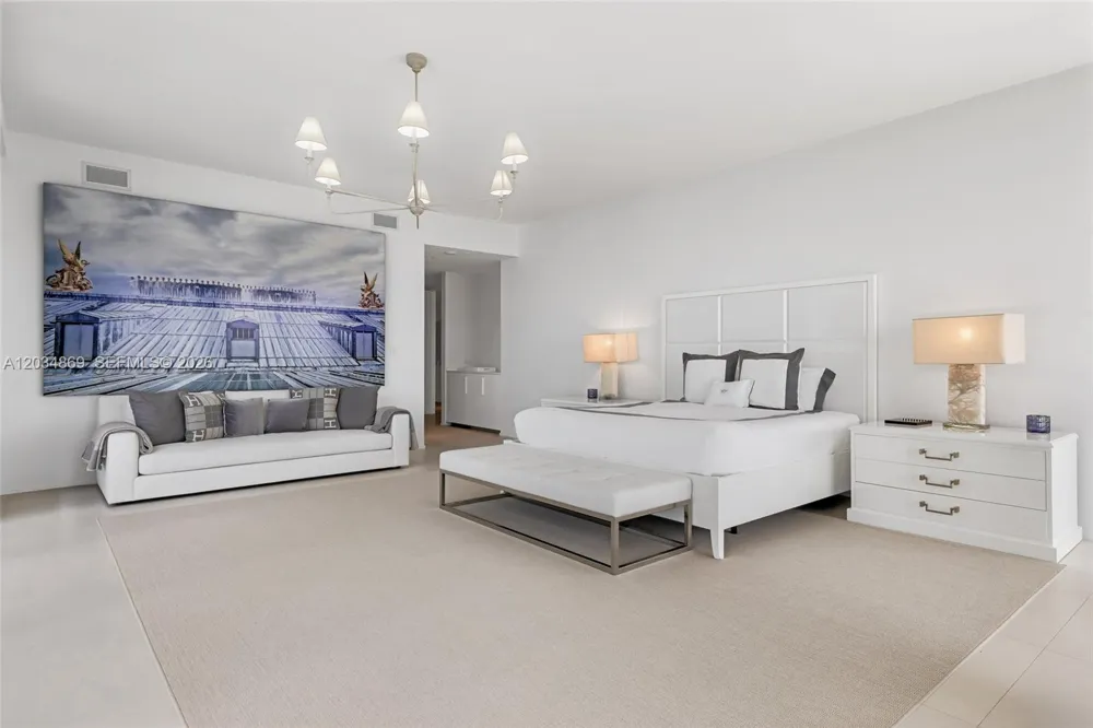 1000 Biscayne Blvd #3701 Miami, FL 33132