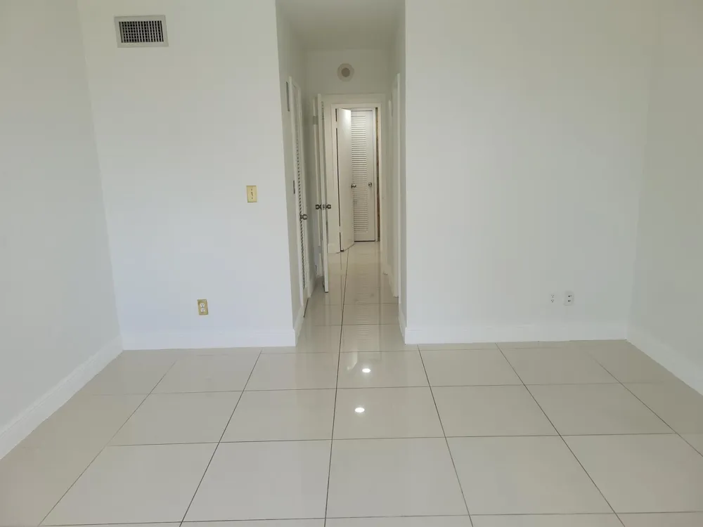 19370 Collins Avenue #623 Sunny Isles Beach, FL 33160