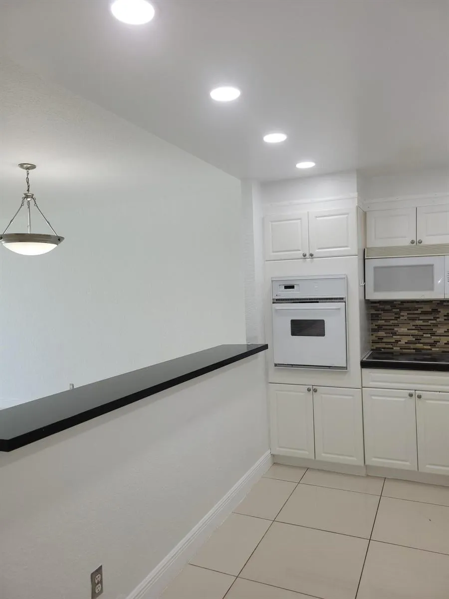 19370 Collins Avenue #623 Sunny Isles Beach, FL 33160
