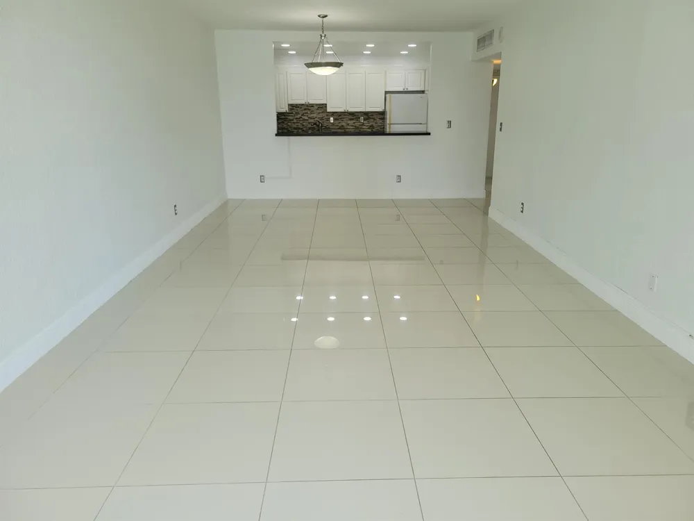 19370 Collins Avenue #623 Sunny Isles Beach, FL 33160