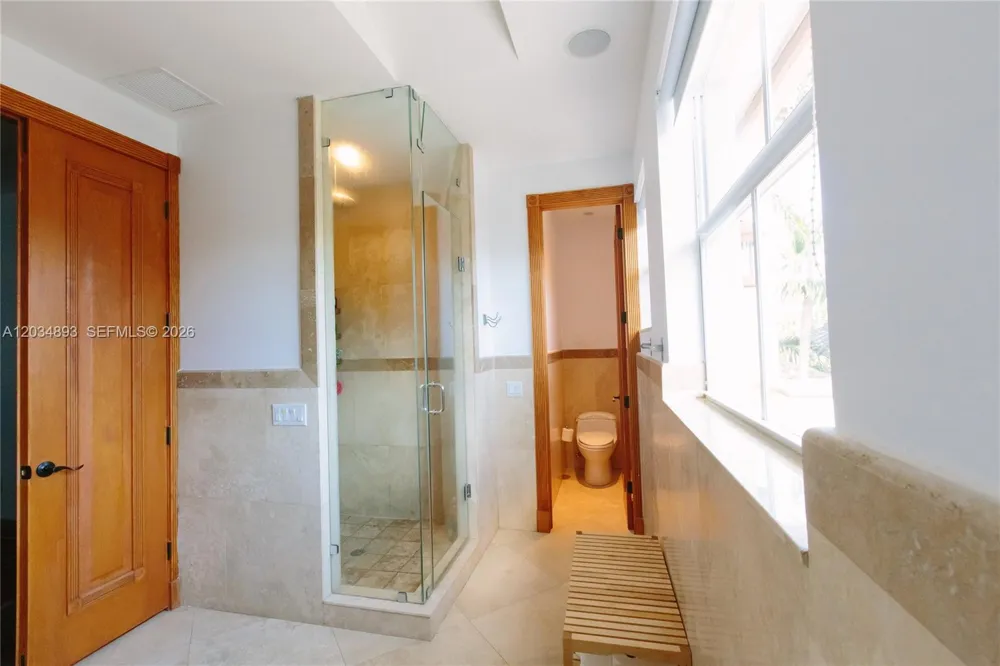 335 W Enid Dr Key Biscayne, FL 33149
