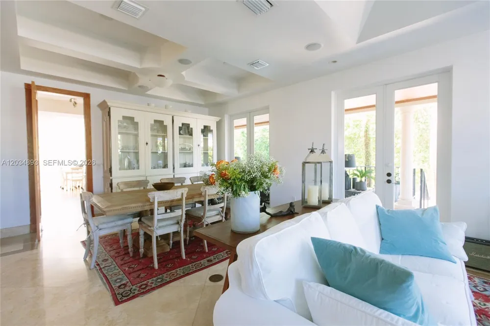 335 W Enid Dr Key Biscayne, FL 33149