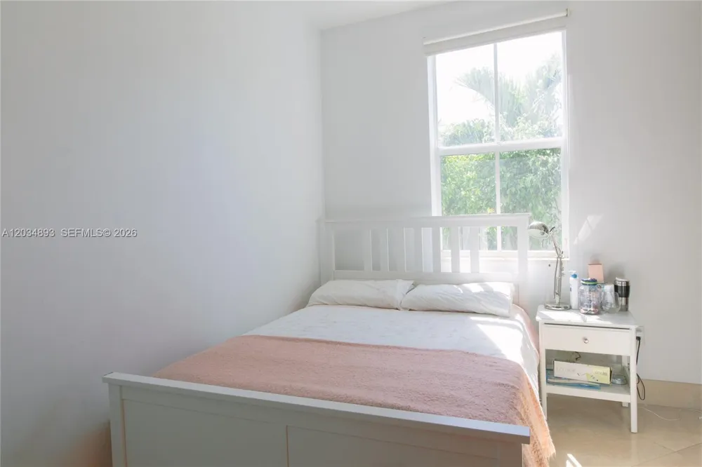 335 W Enid Dr Key Biscayne, FL 33149