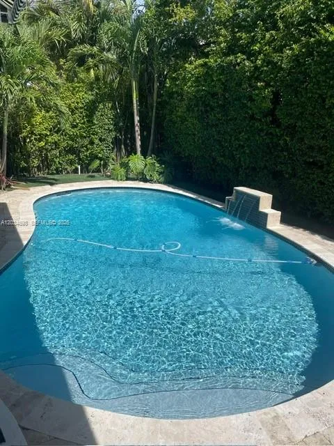 335 W Enid Dr Key Biscayne, FL 33149