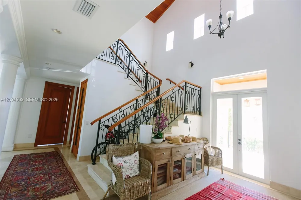 335 W Enid Dr Key Biscayne, FL 33149