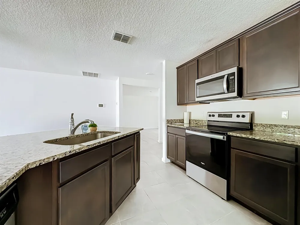 8650 W Lake George Cir W 