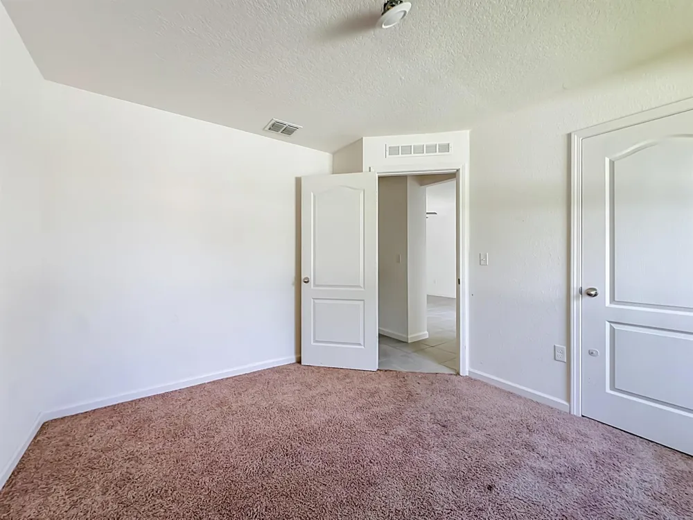 8650 W Lake George Cir W 
