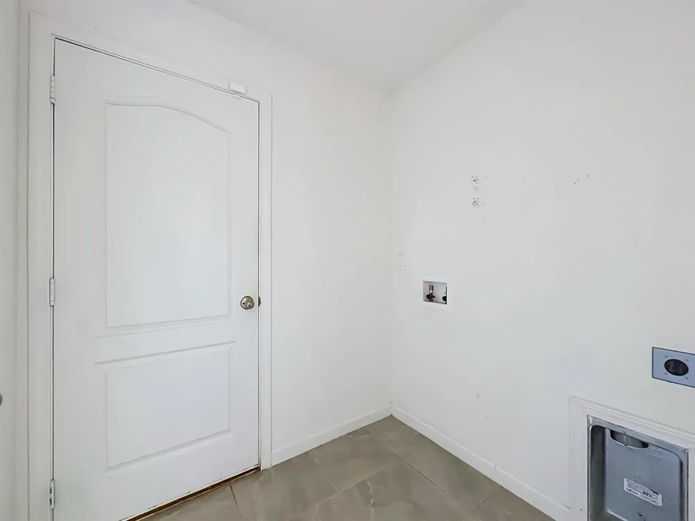 8650 W Lake George Cir W 