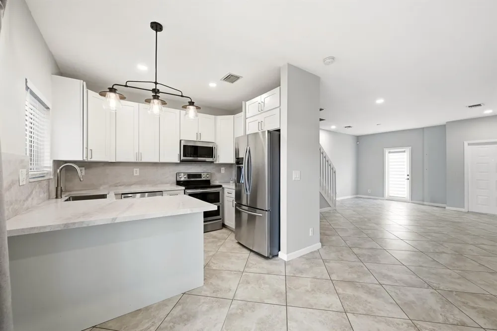 8464 Lagos De Campo Boulevard Tamarac, FL 33321
