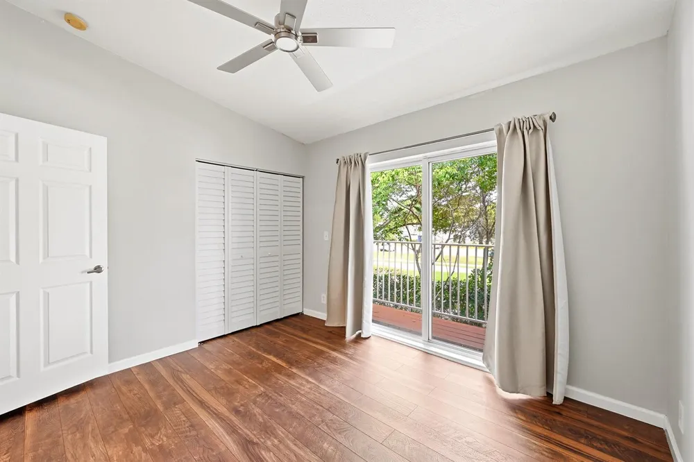 8464 Lagos De Campo Boulevard Tamarac, FL 33321
