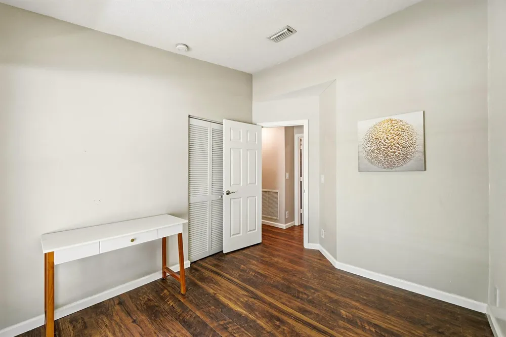 8464 Lagos De Campo Boulevard Tamarac, FL 33321