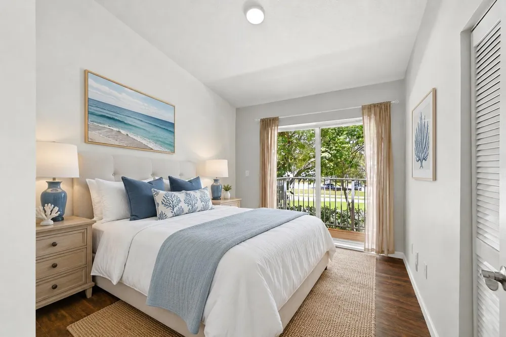 8464 Lagos De Campo Boulevard Tamarac, FL 33321