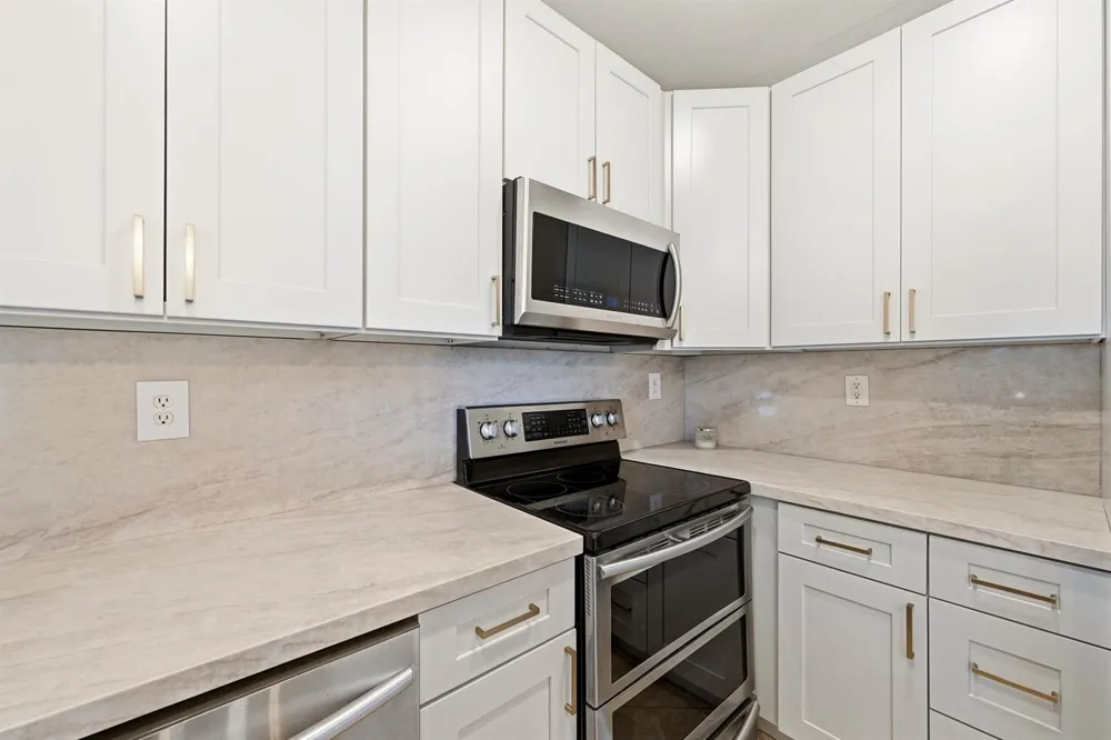 8464 Lagos De Campo Boulevard Tamarac, FL 33321