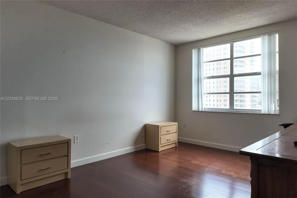 1950 S Ocean Dr #5B Hallandale Beach, FL 33009