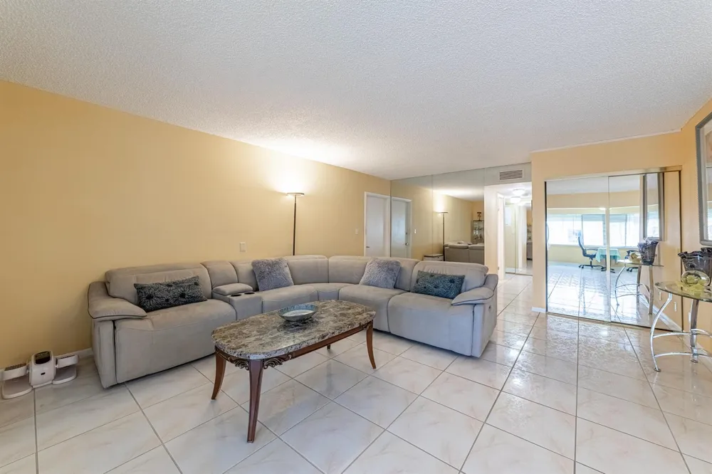 6548 Spring Bottom Way #221 Boca Raton, FL 33433
