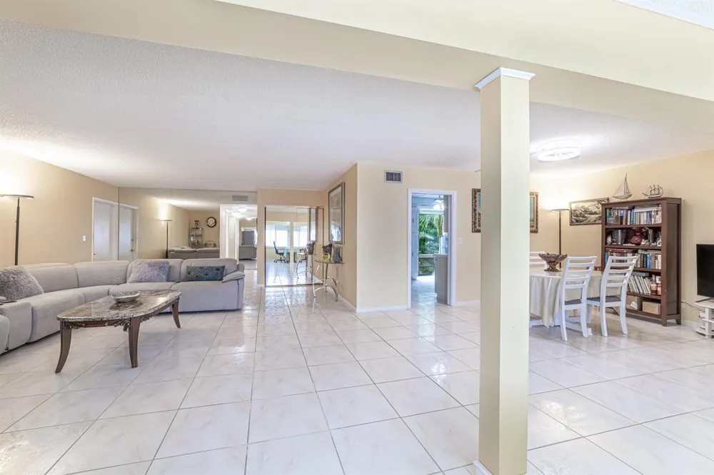 6548 Spring Bottom Way #221 Boca Raton, FL 33433