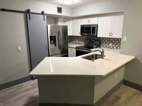 4211 San Marino Boulevard #105