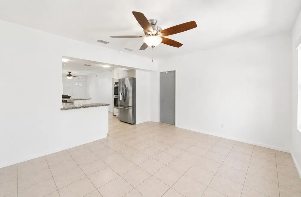 262 SW 8th Street Dania Beach, FL 33004