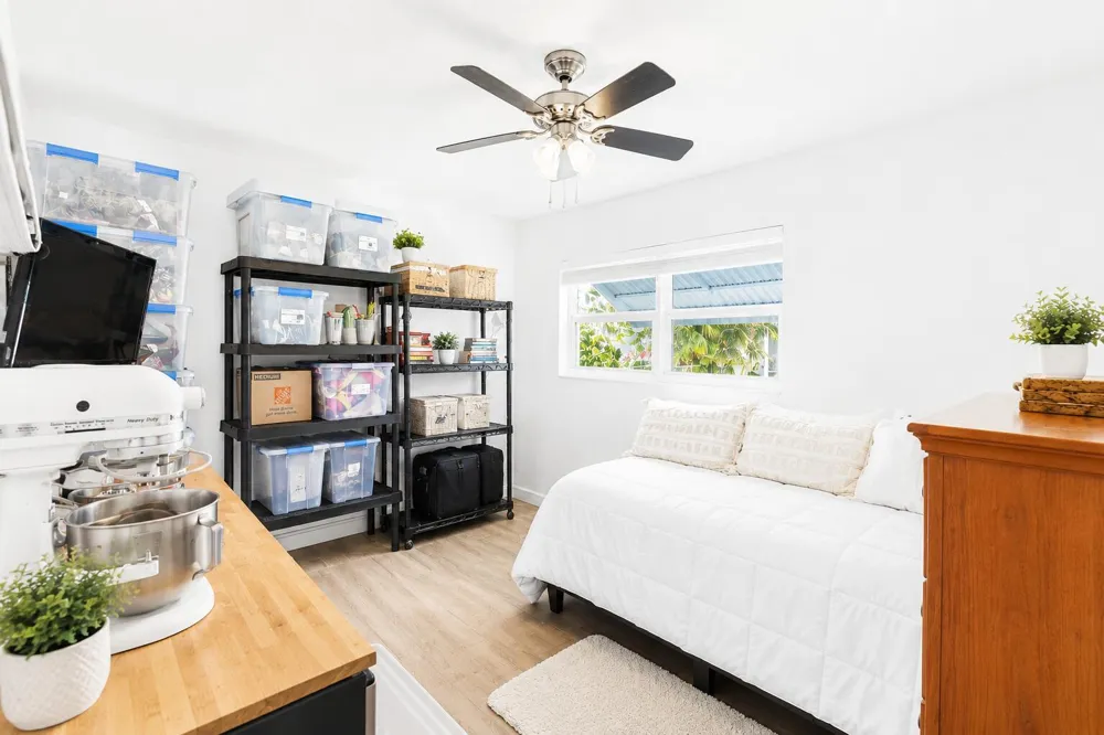 262 SW 8th Street Dania Beach, FL 33004