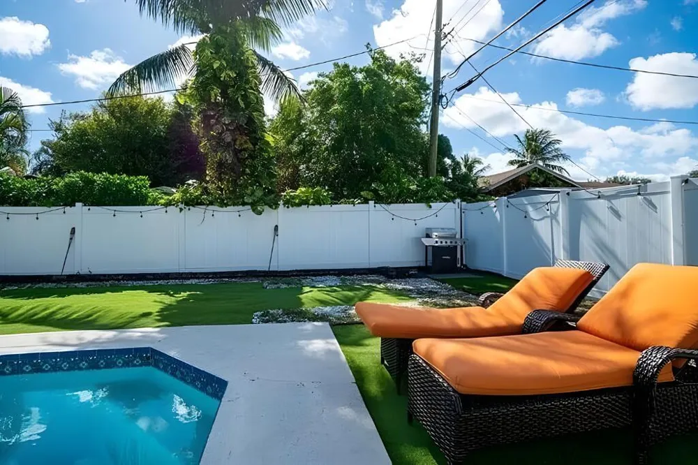 6941 Boston Drive Atlantis, FL 33462