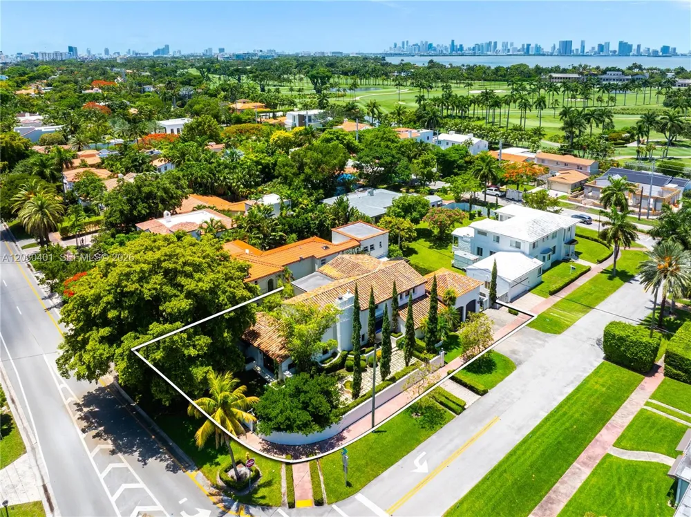5860 Pine Tree Dr Miami Beach, FL 33140