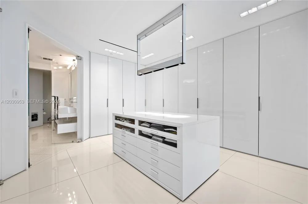 9703 Collins Ave #2000 Bal Harbour, FL 33154
