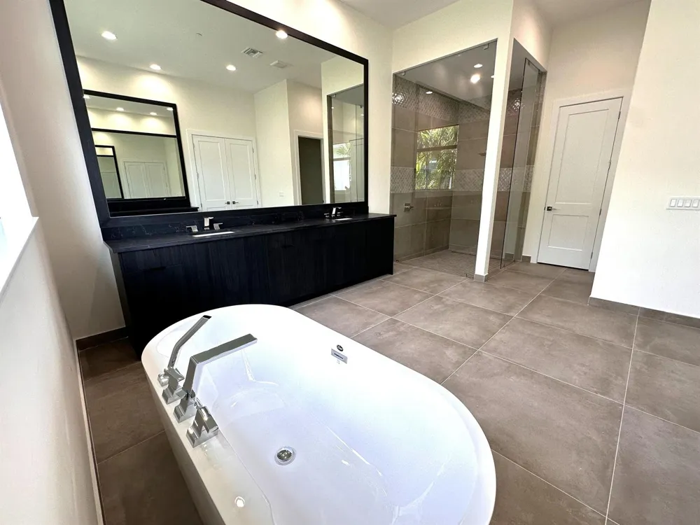 9116 Coral Isles Circle #{lot #05} Palm Beach Gardens, FL 33412