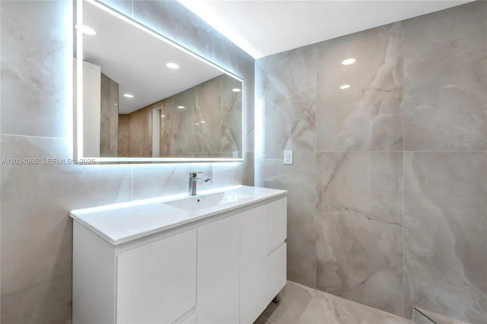 3590 S Ocean Blvd #410 South Palm Beach, FL 33480