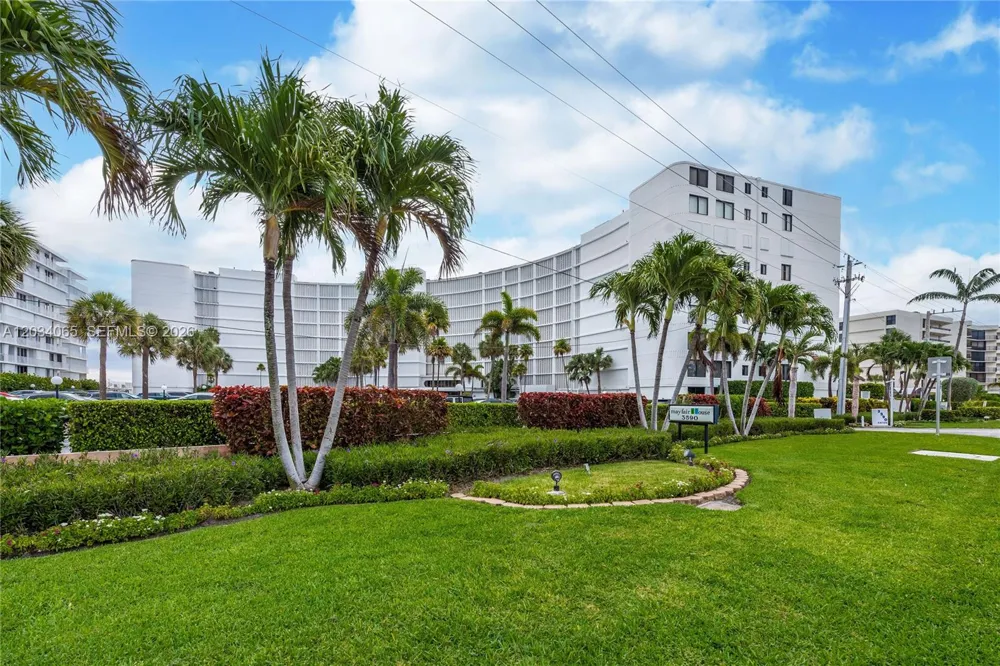 3590 S Ocean Blvd #410 South Palm Beach, FL 33480