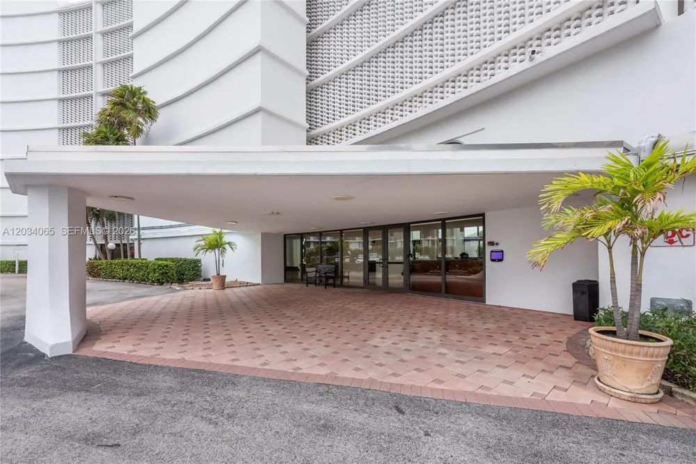 3590 S Ocean Blvd #410 South Palm Beach, FL 33480