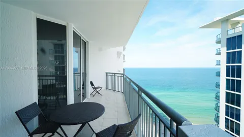 17375 Collins Ave #2304