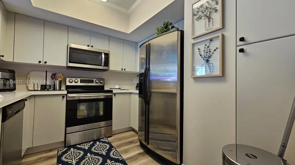 17375 Collins Ave #2304 Sunny Isles Beach, FL 33160