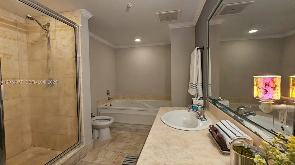 17375 Collins Ave #2304 Sunny Isles Beach, FL 33160