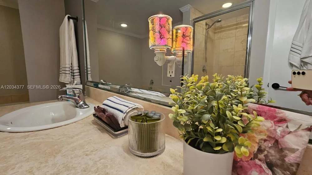 17375 Collins Ave #2304 Sunny Isles Beach, FL 33160