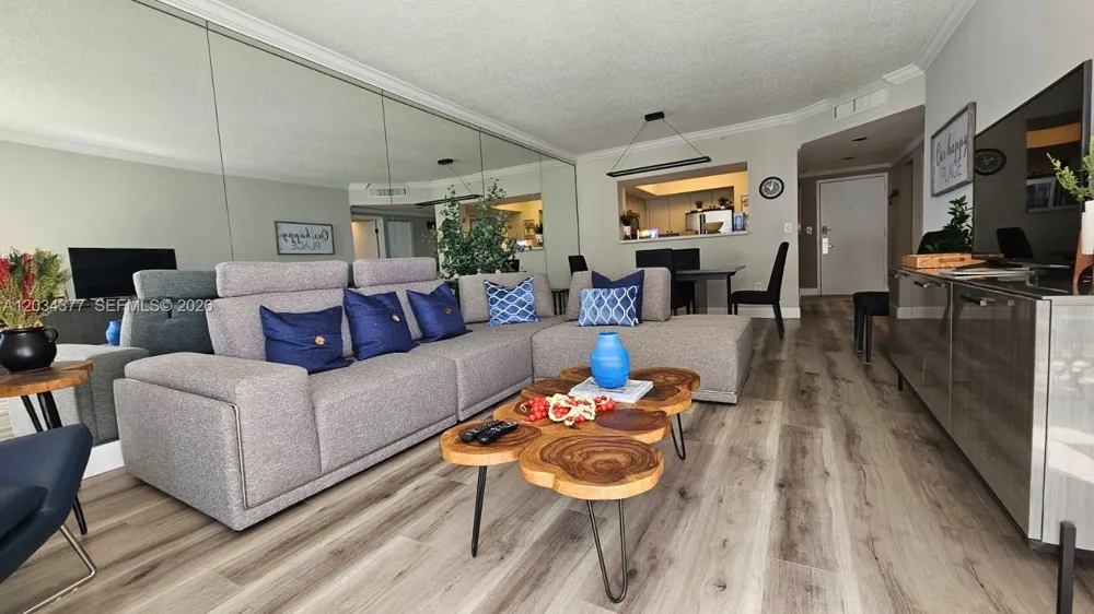 17375 Collins Ave #2304 Sunny Isles Beach, FL 33160