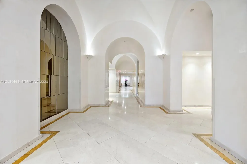 19355 Turnberry Way #19F Aventura, FL 33180