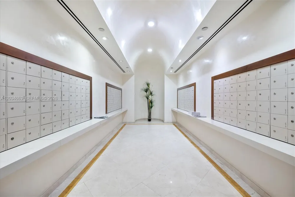 19355 Turnberry Way #19F Aventura, FL 33180