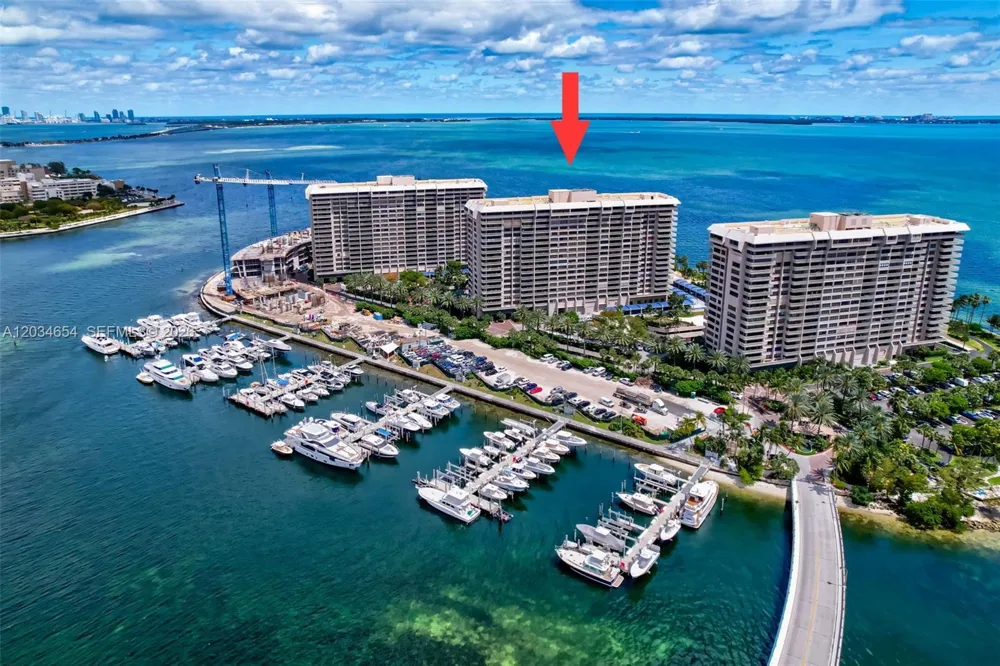 2 Grove Isle Dr #B706 Miami, FL 33133