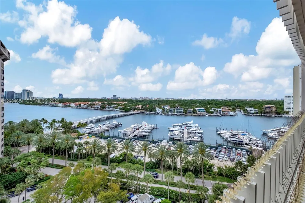 2 Grove Isle Dr #B706 Miami, FL 33133