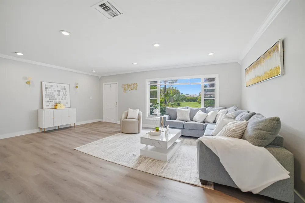 8106 NW 101st Avenue Tamarac, FL 33321