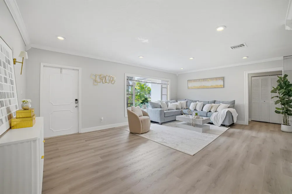 8106 NW 101st Avenue Tamarac, FL 33321