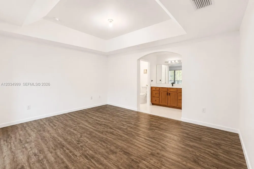 22511 SW 88th Pl #6-24 Cutler Bay, FL 33190