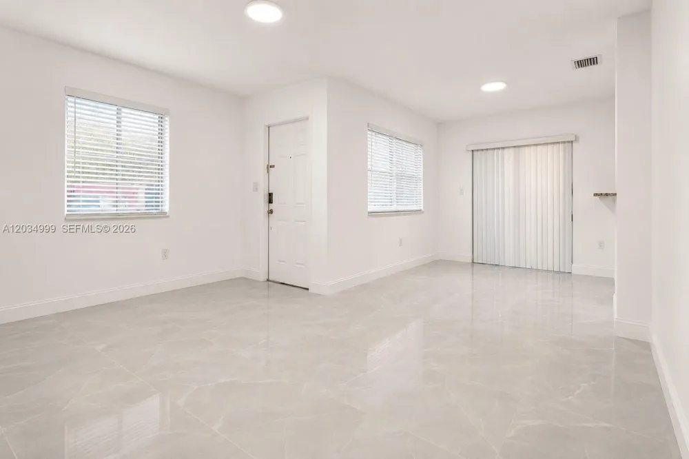 22511 SW 88th Pl #6-24 Cutler Bay, FL 33190
