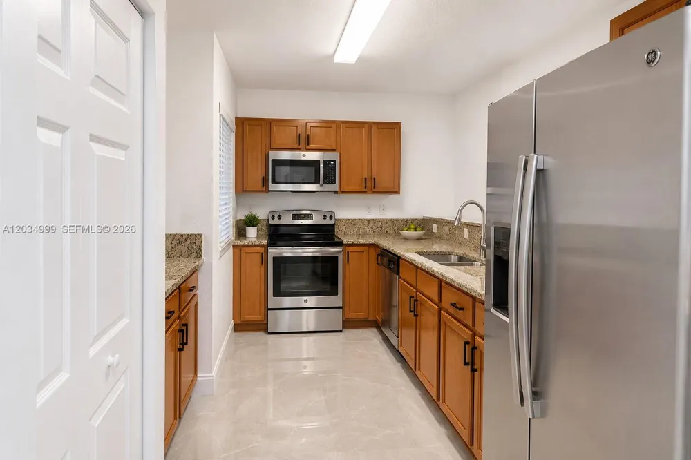 22511 SW 88th Pl #6-24 Cutler Bay, FL 33190