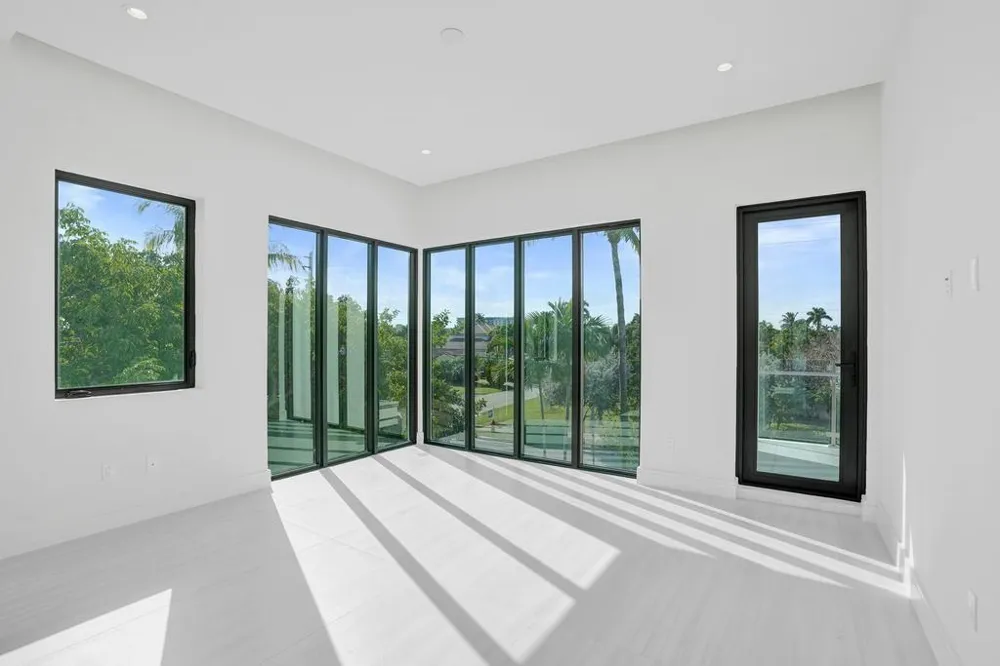 4524 Sea Grape Drive Lauderdale By The Sea, FL 33308
