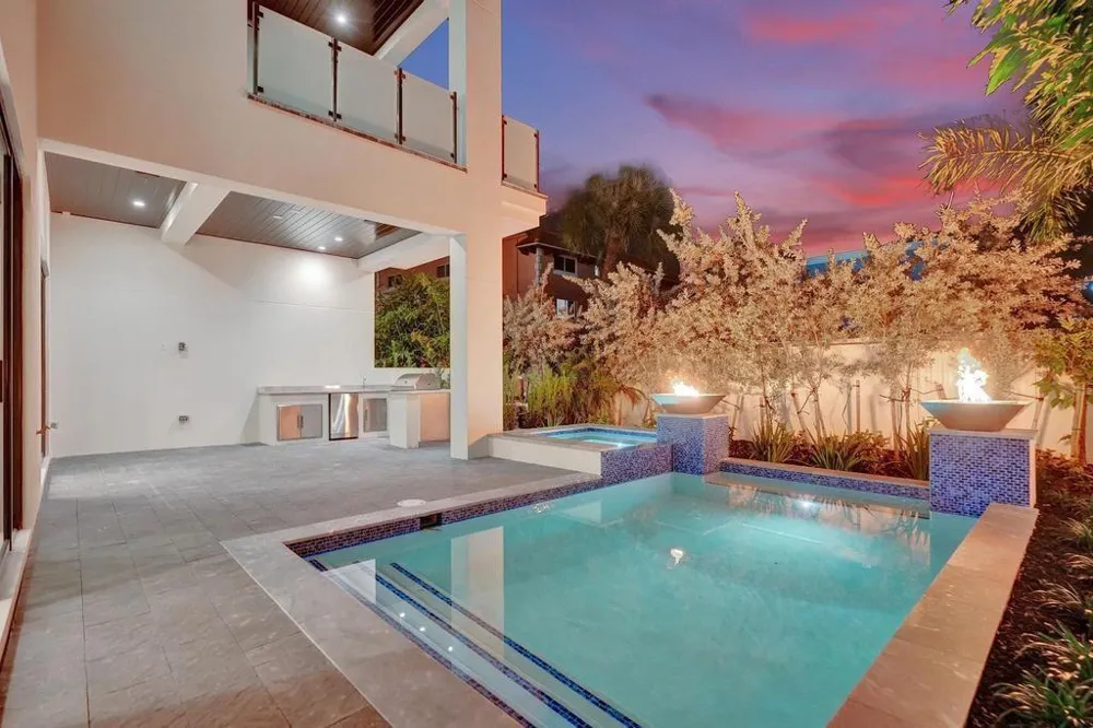 4524 Sea Grape Drive Lauderdale By The Sea, FL 33308